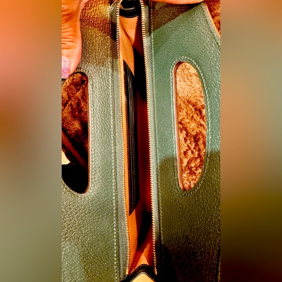 Gucci clutch, EXCELLENT CONDITION! - Picture 3 of 3